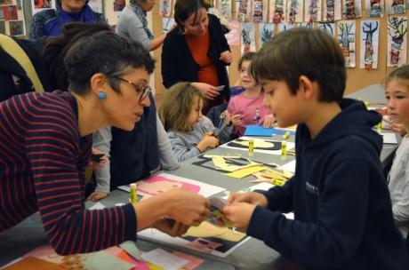 Atelier: À vos papiers, découpez !